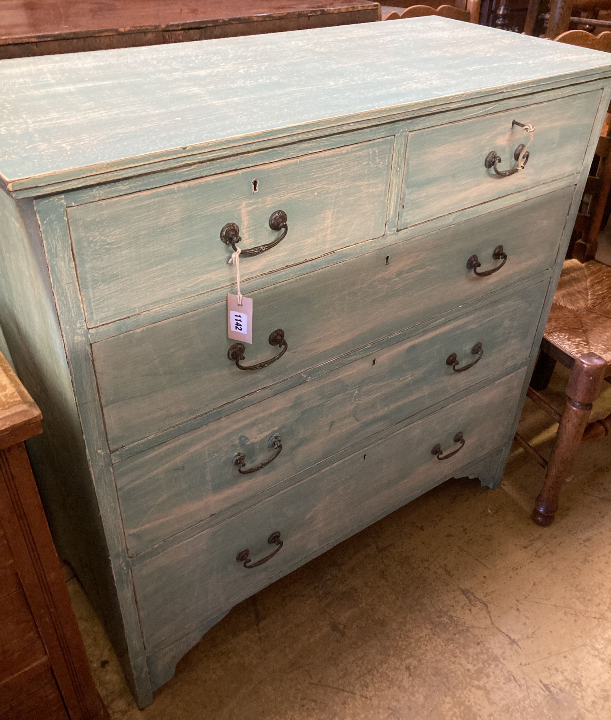 An early 20th century painted pine chest of drawers, width 104cm, depth 48cm, height 103cm